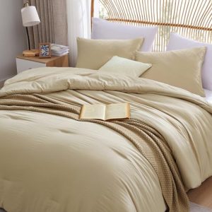 WRENSONGE Beige King Size Comforter Set, 3 Piece Soft Microfiber King Comforter Set(1 Fluffy King Size Comforter with 2 Pillow Shams) - Green Warm Kin