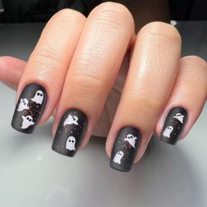 Cute Ghost Press on Nails Medium Square Fake Nails Halloween Acrylic Nails Kit Full Cover Glue on Nails Spooky False Nails for Women Girls 24Pcs